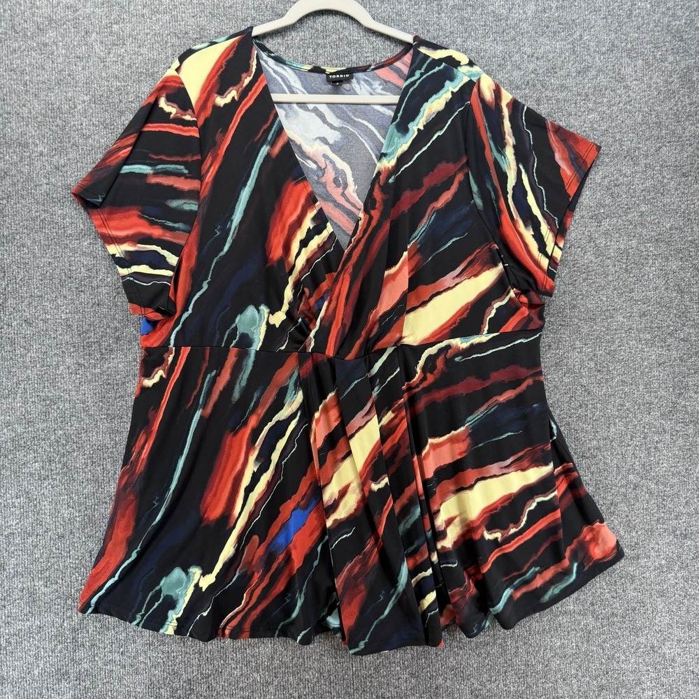 Torrid Blouse Top Plus 4X Black Abstract Babydoll Wrap V-Neck Short Sleeve Y2K